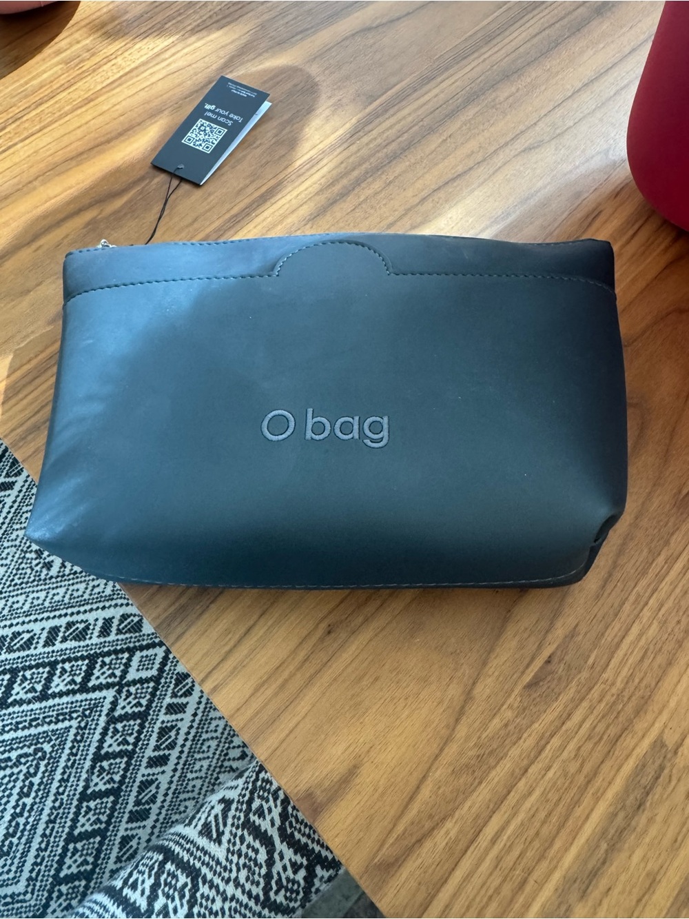 O bag Pouch Make up bag  
Pouch clutch